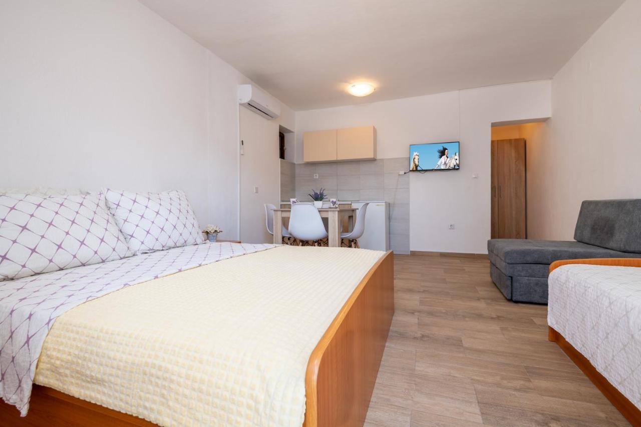 Apartmani Frane 内乌姆 外观 照片